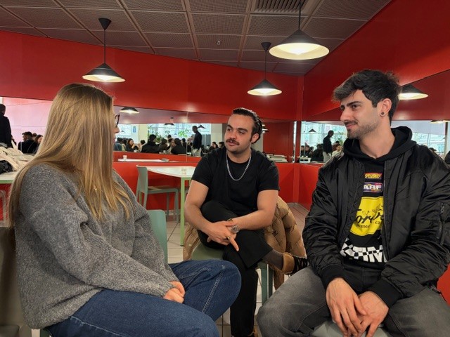 De gauche à droite : Louise, Amir et Shamal